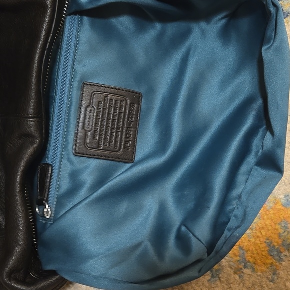 Coach Avery leather hobo shoulder bag - Picture 12 of 12